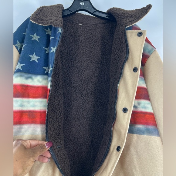 NWOT Jelly Buddy Tan Flag Graphic Fleece Lined Snap Front Lightweight Jacket XXL - Picture 2 of 8